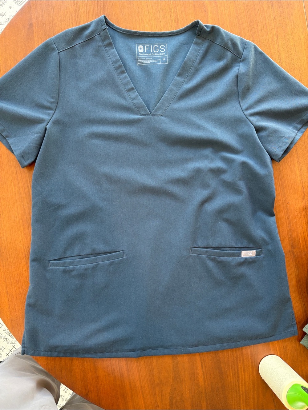 FIGS Women's Scrub Top in Slate